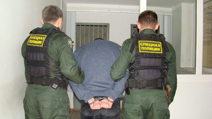 Подозреваемого в нападении отпустили на свободу Подозреваемого в нападении отпустили на свободу