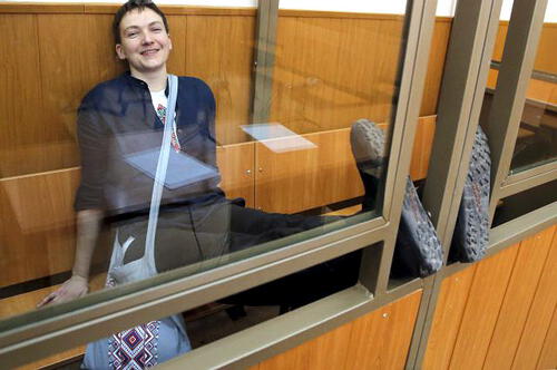 Суд приговорил Савченко к 22 годам лишения свободы Суд приговорил Савченко к 22 годам лишения свободы