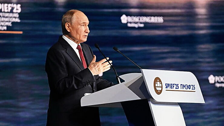Путин заявил число бедных в России сократилось Путин заявил число бедных в России сократилось