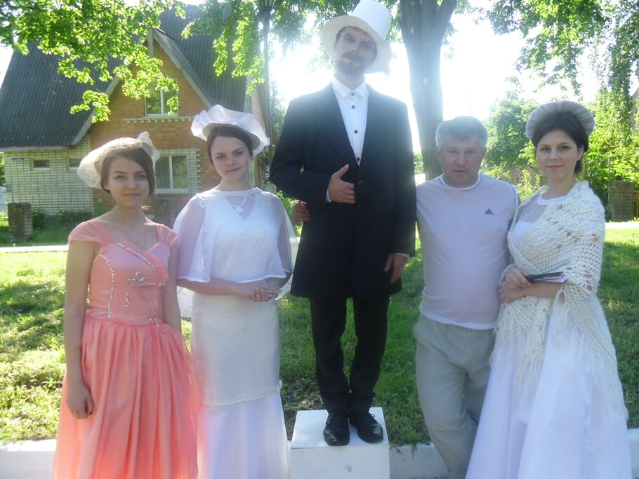 Фото Дерево и орхидеи