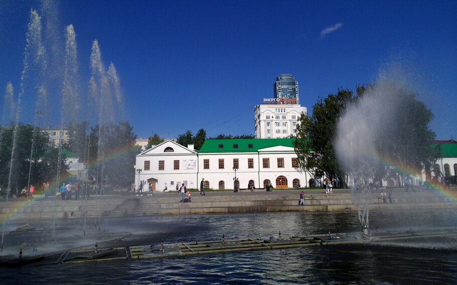 Картинки У фонтанов