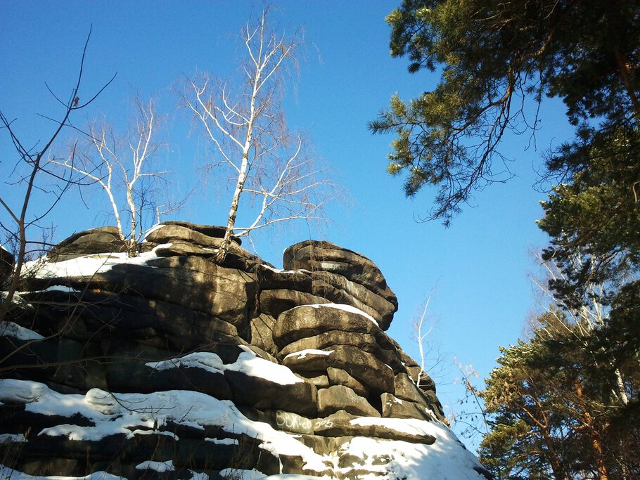 Картинки По заснеженным камушкам