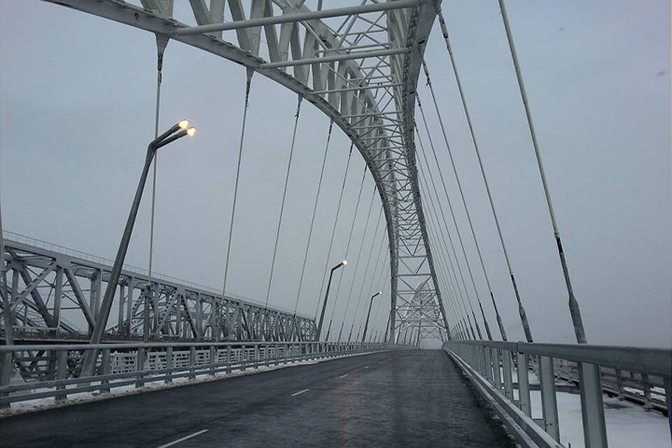 Резкая смена погоды, переход через мост