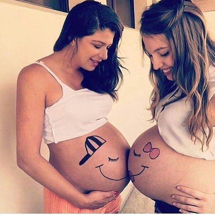 Беременная я и подруга беременна