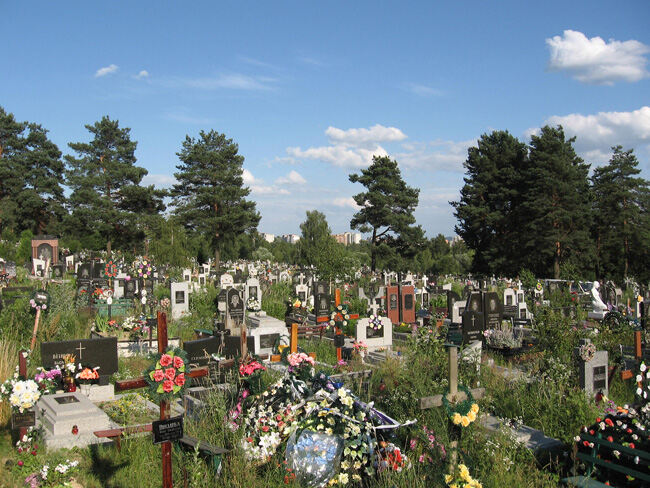 Похороны, кладбище открытых могил