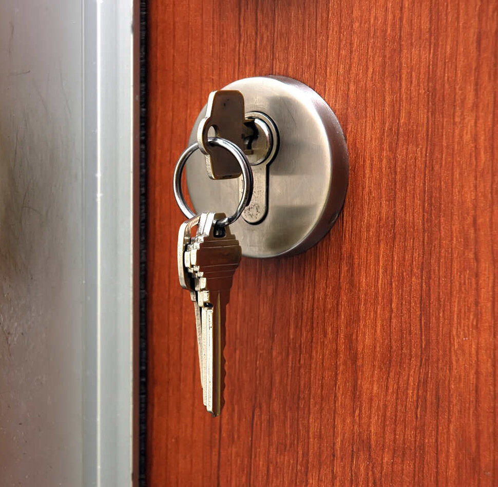 Ключ и дверь