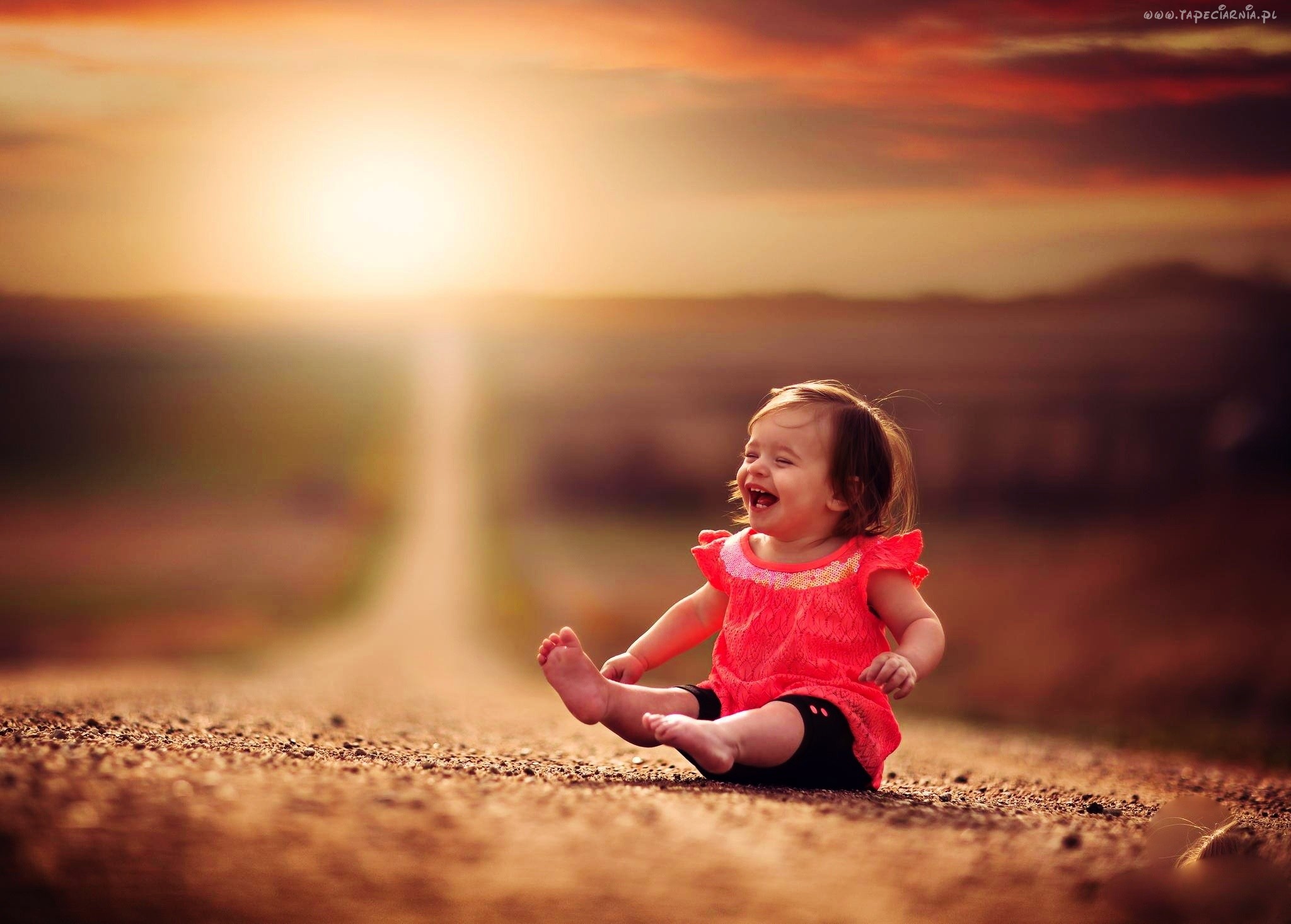 Будь всегда счастливым и смейся. Изображение счастья. Дети смеются. Счастливый ребенок. Детям о счастье.