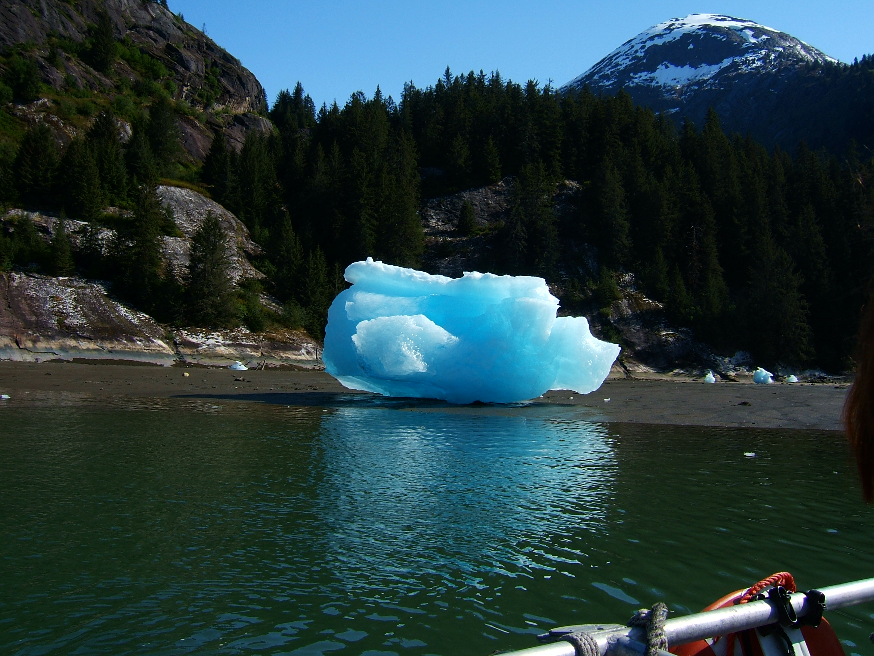 Интересные фото. Ледники. Очень необычные фото. Айсберг. Интересные и красивые фотографии.
