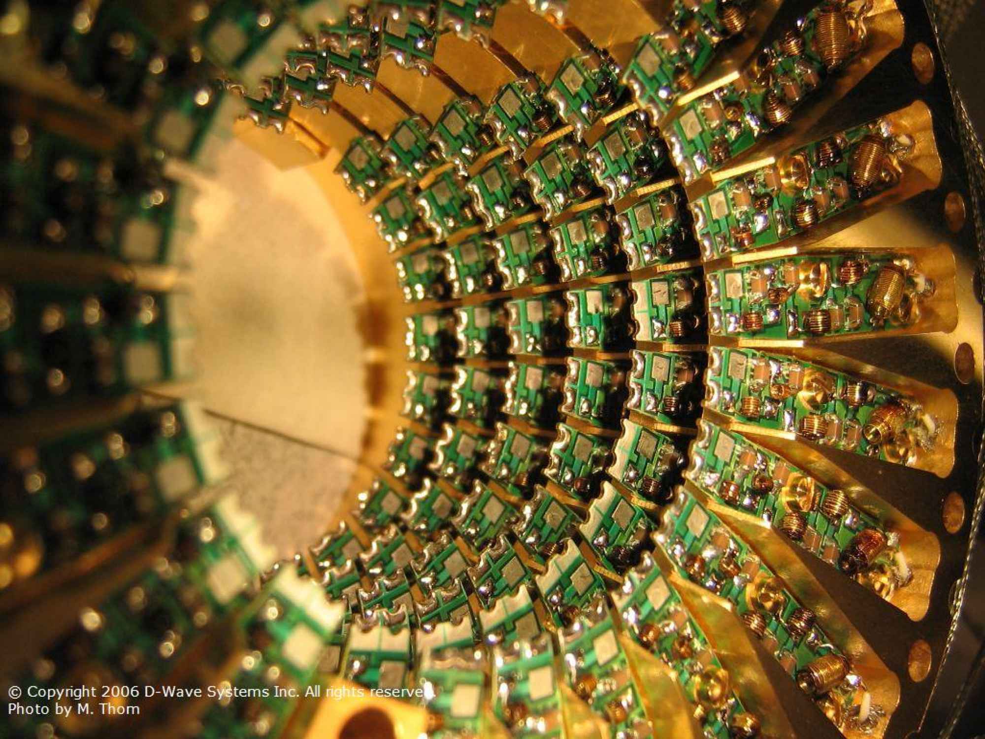 Современные квантовые компьютеры. Квантовый суперкомпьютер. Квантовый 50-кубитный. 50 Кубитный квантовый компьютер. Куантувамый компьютер.