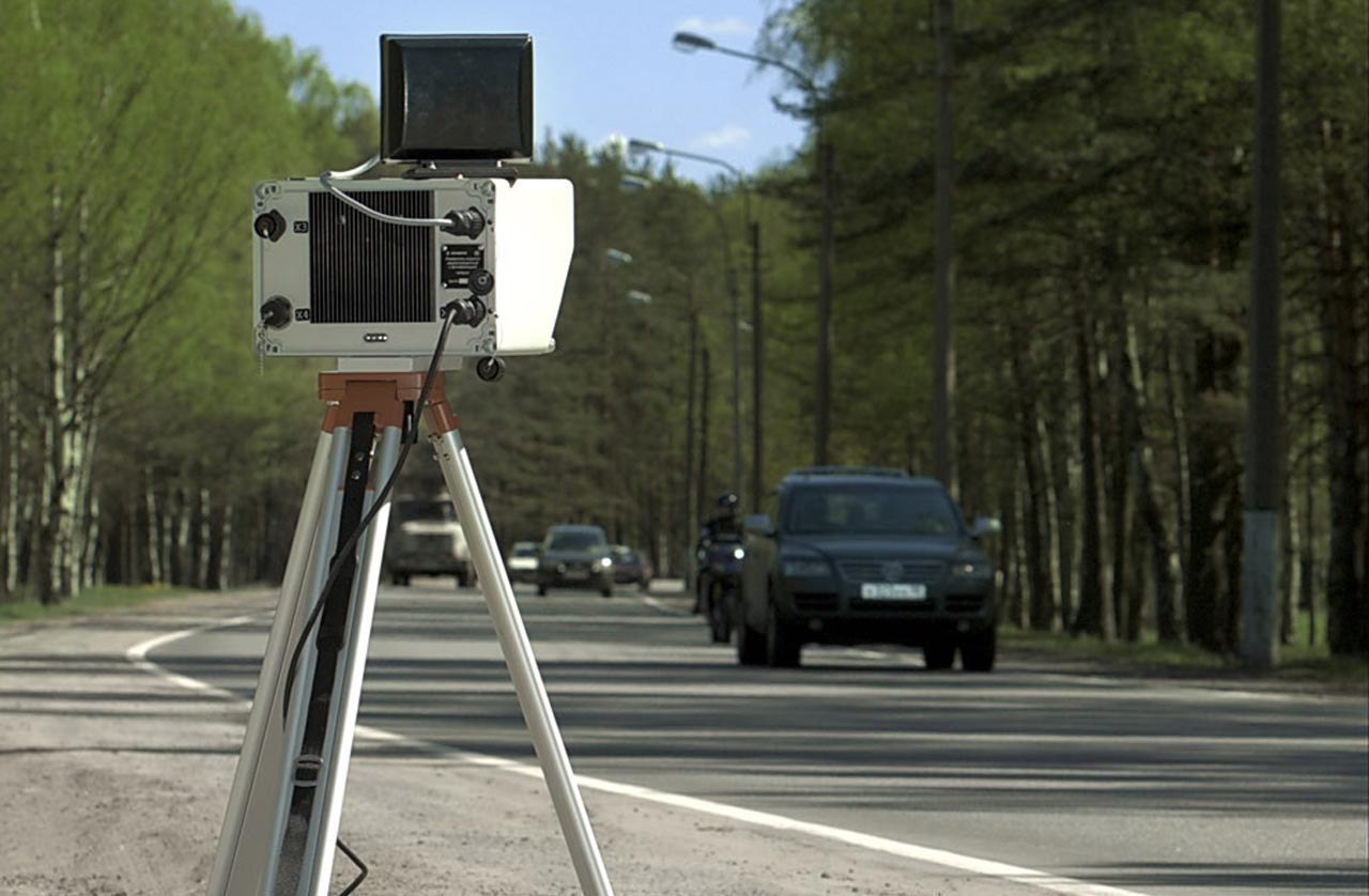 Радар скорости автомобиля. Комплексы фотовидеофиксации кордон. Комплекс Арена прибор видеофиксации.