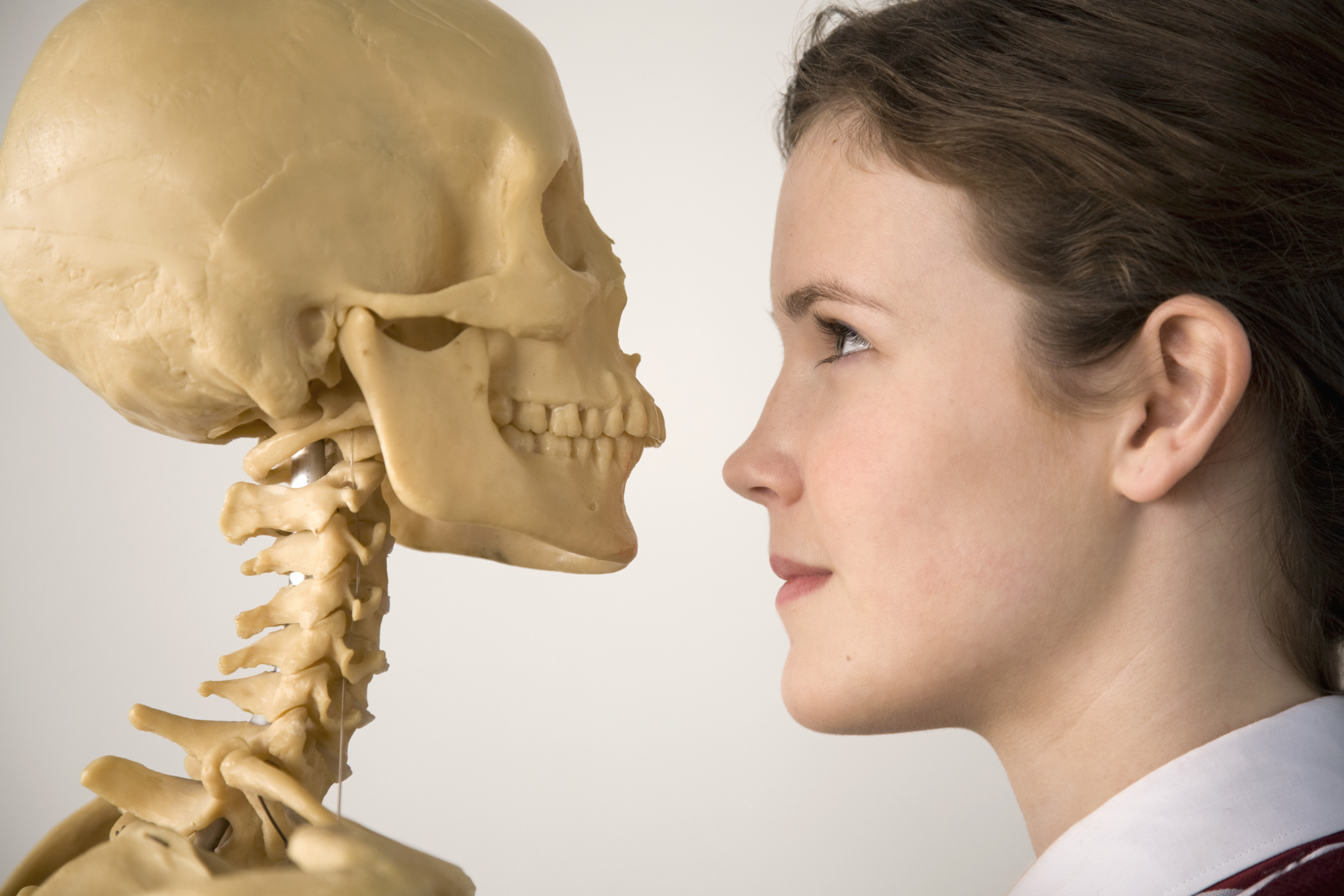 Bone people. Остеопороз. Остеопороз костей челюсти. Крепкие кости. Здоровые кости.