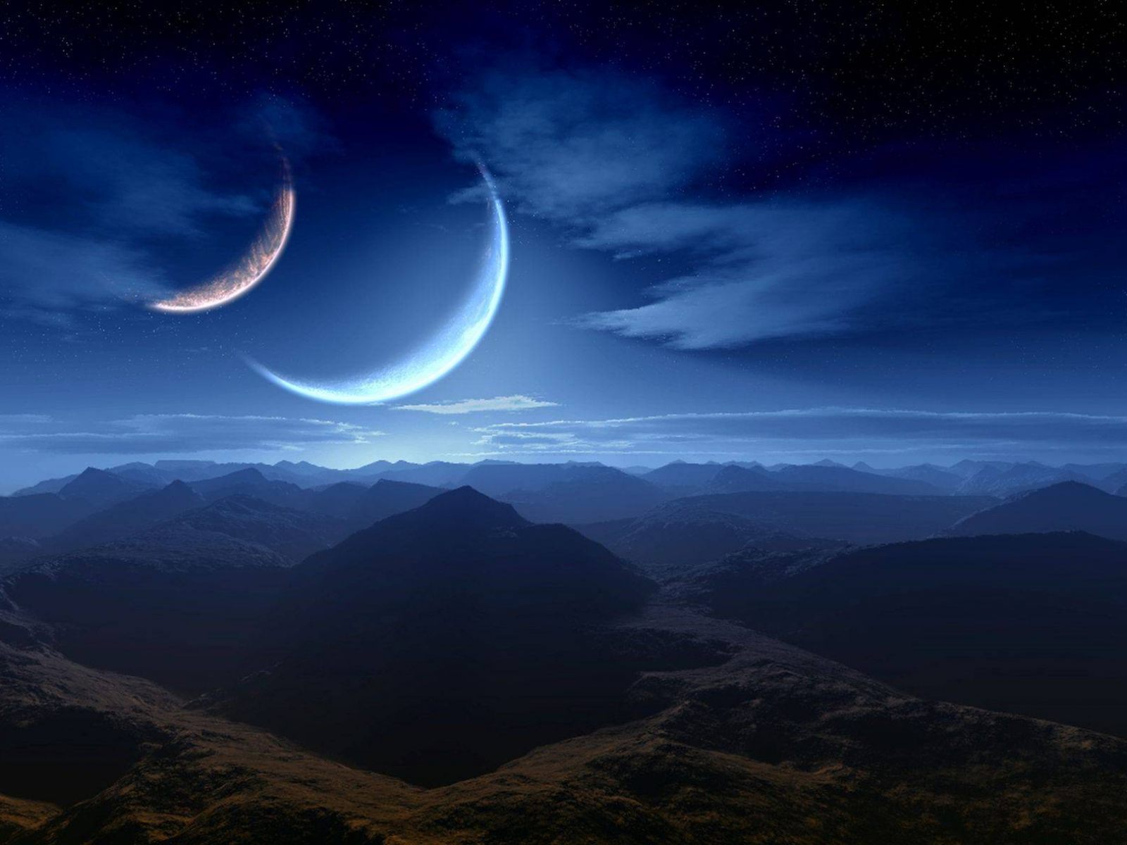 Два новолуния. Две Луны. Две Луны на небе. Лунное небо. Фото Луны.