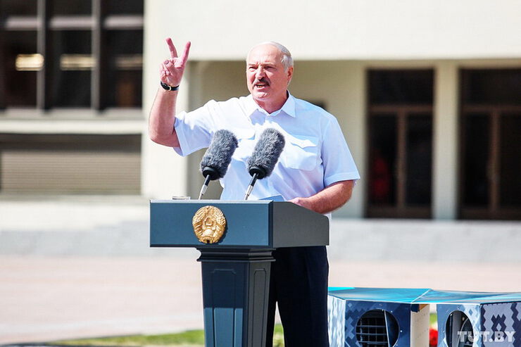 Батька Лукашенко не сдаётся