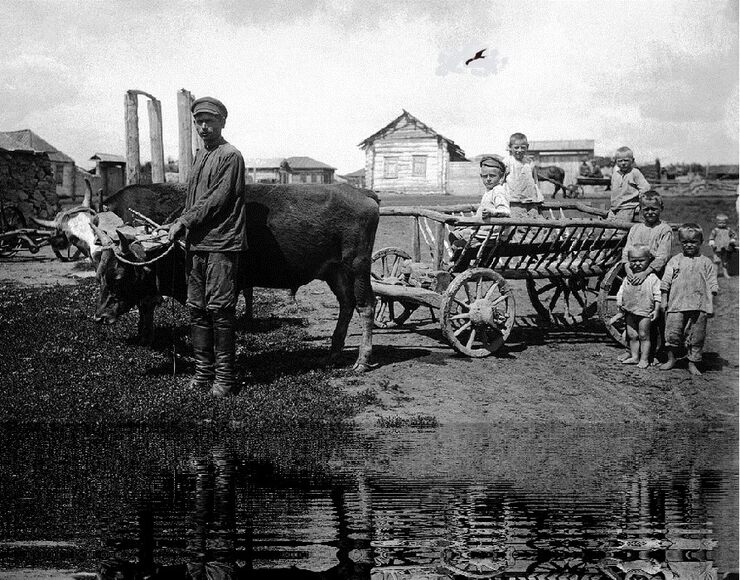 Тяжкий труд у крестьянина веками