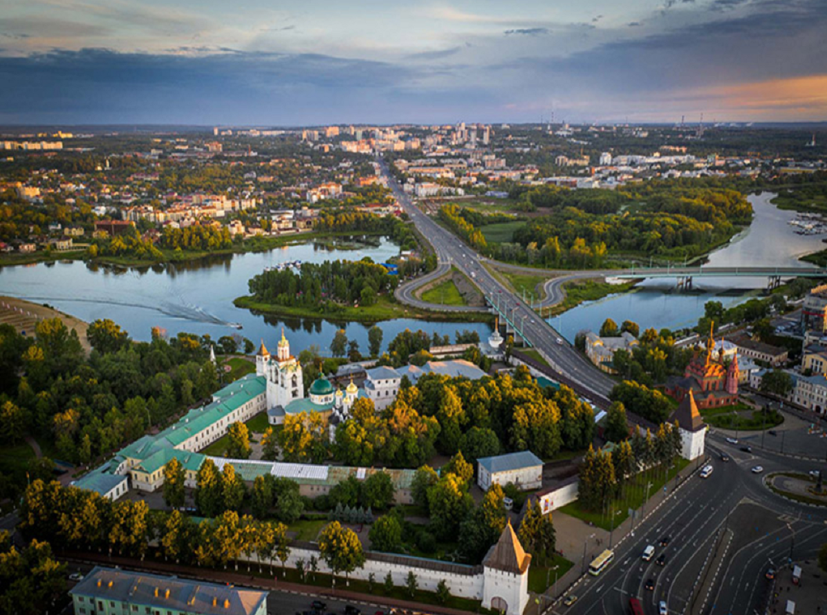 Год города ярославля. Ярославль экскурсии. Ярославль с птичьего полета. Город Ярославль с высоты птичьего полета. Ярославль Волга.