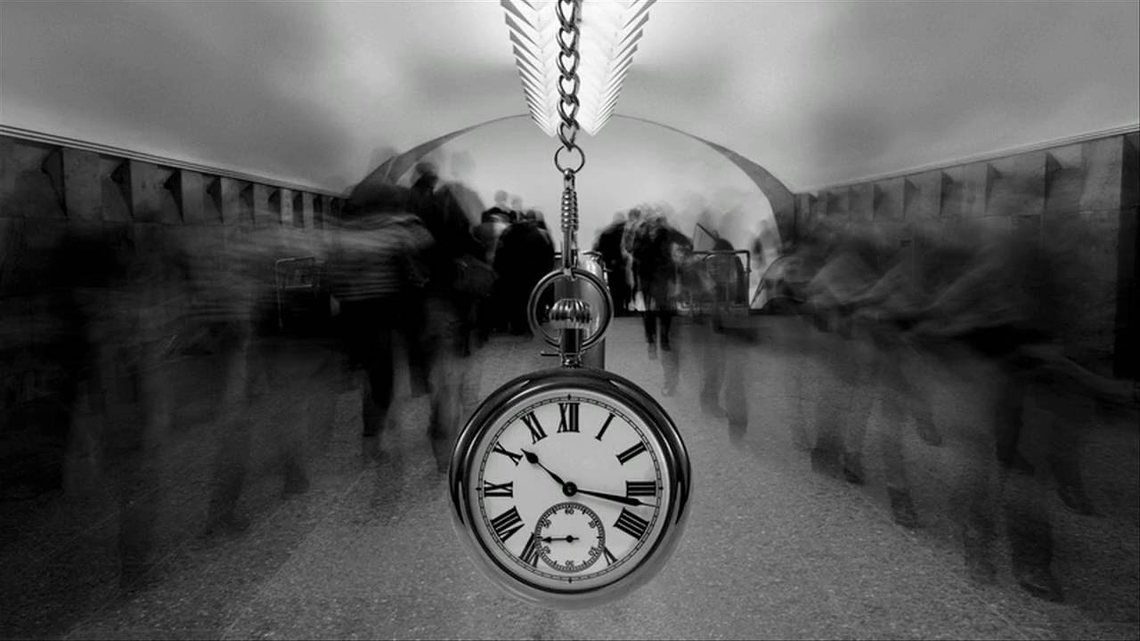 Если бы часы были человеком. Быстротечность жизни. А время уходит. Время фото. Прошлое.