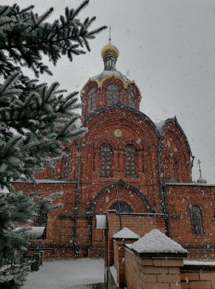 Новоникольский храм на горах Саратов